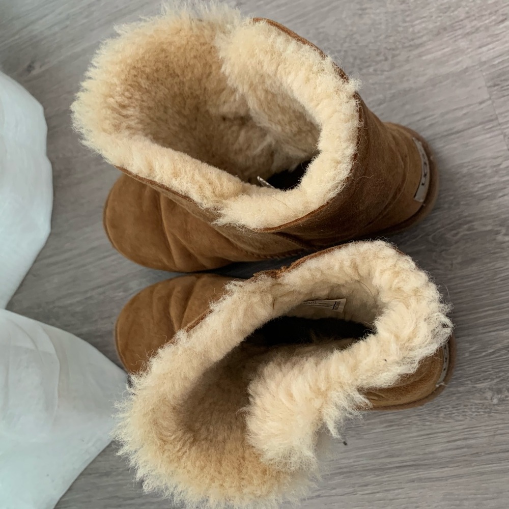 Ugg Bailey Button Genuine Shearling Lined Boot - image 4